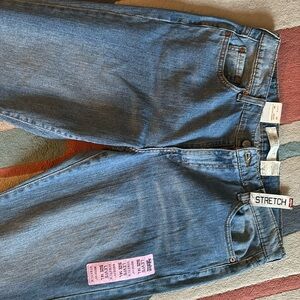 Never been worn Levi’s boot cut 515 stretch size 14 L
